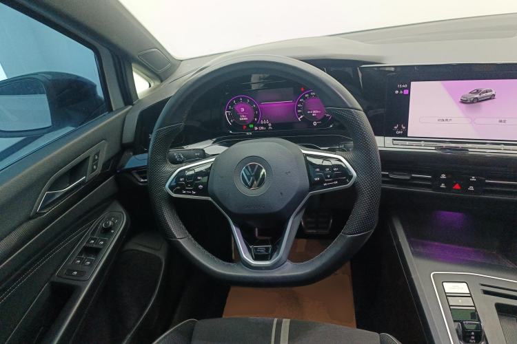 Used Volkswagen Golf 2023 Facelift 280TSI DSG R-Line Lite
