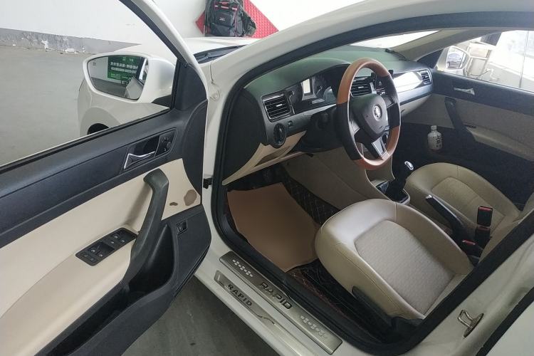 Used Skoda Rapid 2016 1.6L Manual Trend Edition
