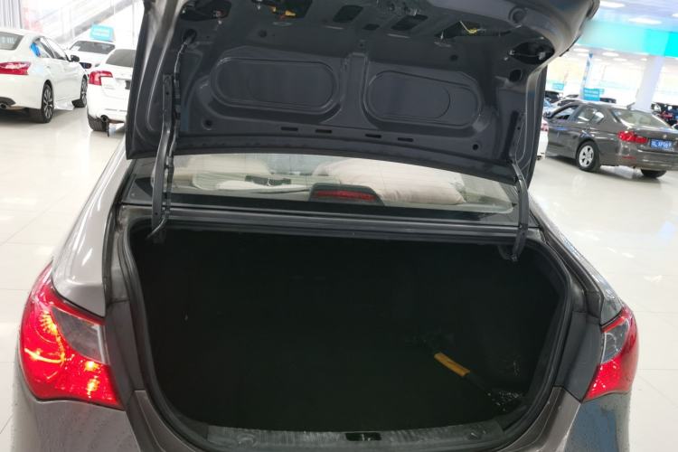 Used Hyundai Celesta 2015 1.6L Automatic Comfort Model