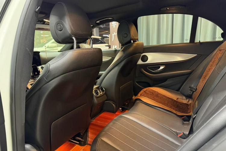 Used Mercedes-Benz E-Class 2019 E 260 Sport Edition 4MATIC
