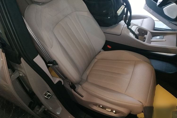 Used ONVO L60 2024 60 kWh Rear-Drive Version