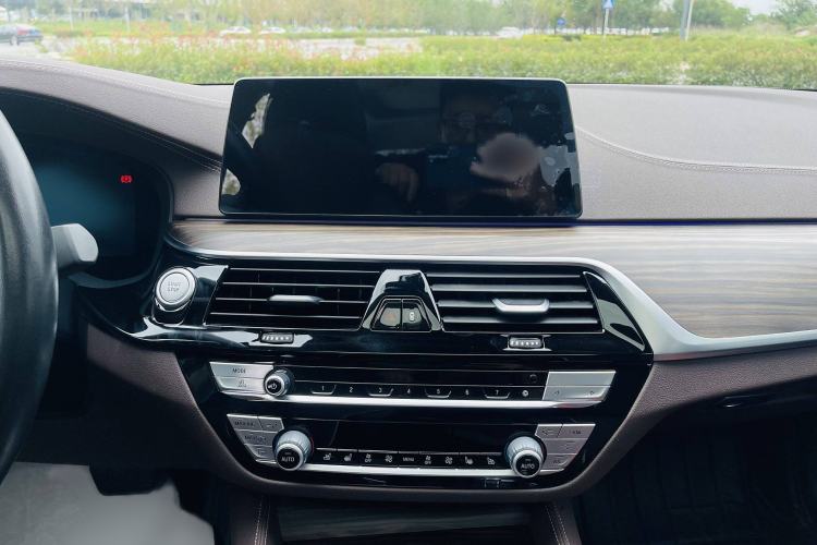 Used BMW 5 Series New Energy 2020 Mileage Upgrade Version 530Le Pioneer Edition
