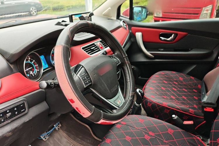 Used Haval H1 2015 1.5L Manual Luxury Model
