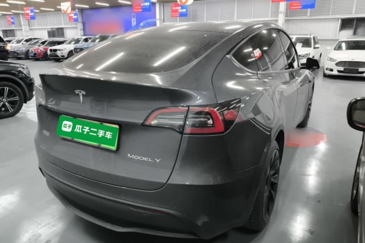 Used Tesla Model Y 2021 Long-Range All-Wheel-Drive Version
