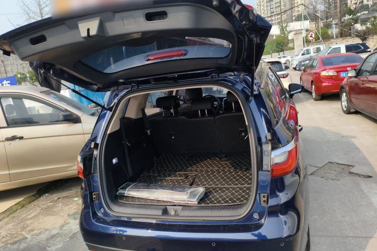 Used BYD Song MAX 2017 1.5T Automatic Smart Connect Elite 7-Seater
