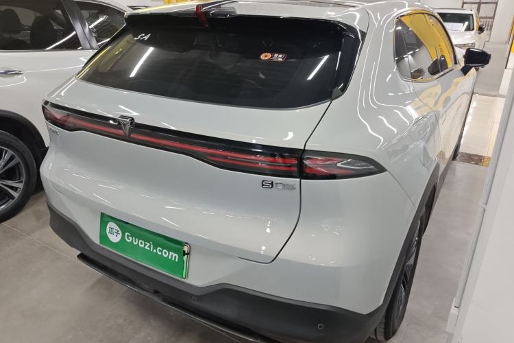 Used  S05 2024 510 Plus Pure Electric Version
