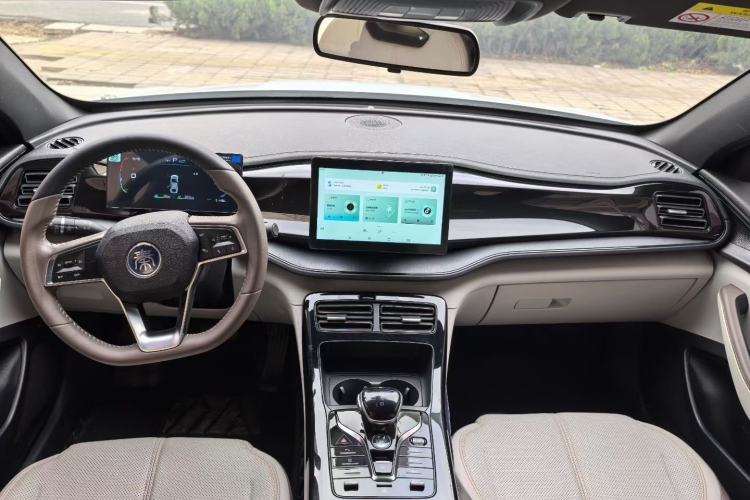 Used BYD Qin PLUS 2023 Champion Edition DM-i 55KM Leading Model
