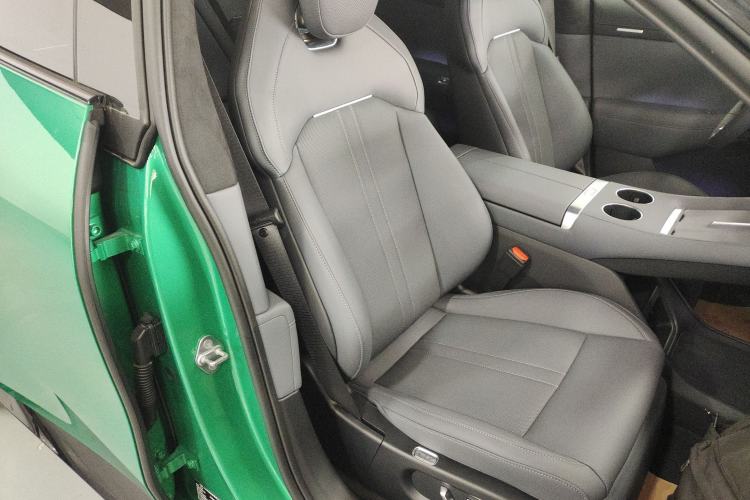 Used Xiaomi Auto YU7 2025 Ultra-Long Range High-Performance All-Wheel-Drive Max Edition
