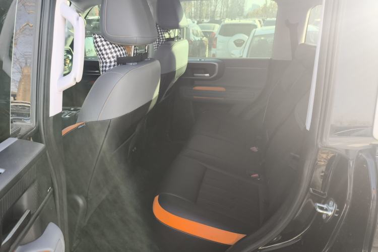 Used Beijing Auto BJ40 2024 2.0T All-New Urban Hunter Edition Chivalrous Style
