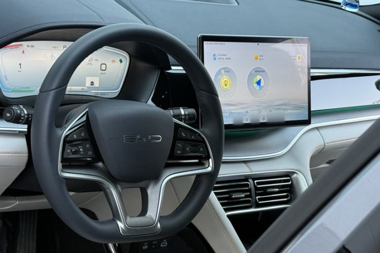 Used BYD Song PLUS New Energy 2024 HONOR Edition DM-i 110km Flagship PLUS
