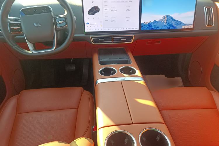 Used Li Auto L8 2023 Pro Model
