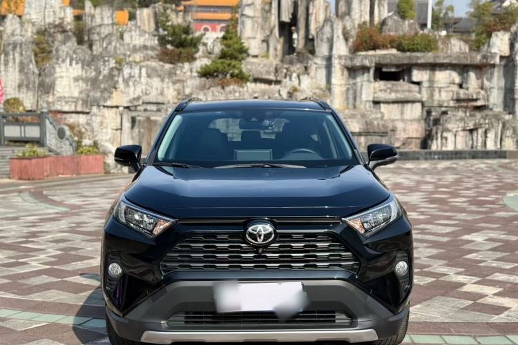 Used Toyota RAV4 2021 2.0L CVT 4x4 Trend Edition
