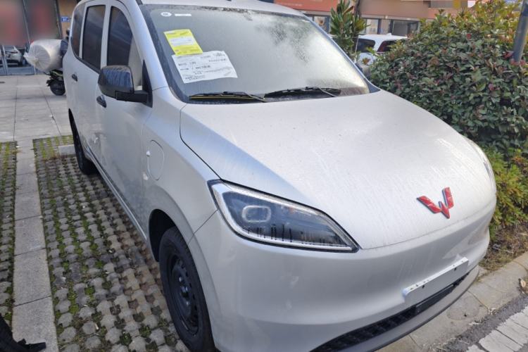 Used Wuling Hongguang New Energy 2024 All-Electric Model 300KM Practical Version