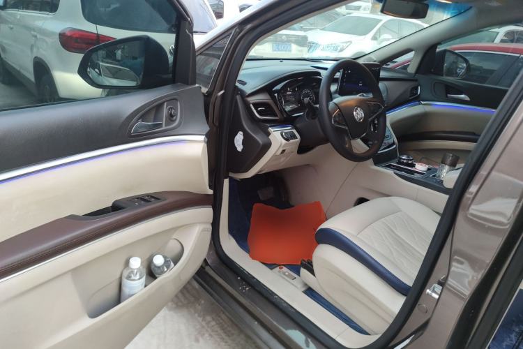 Used Buick GL8 2022 Land Business Class 652T Luxury Model
