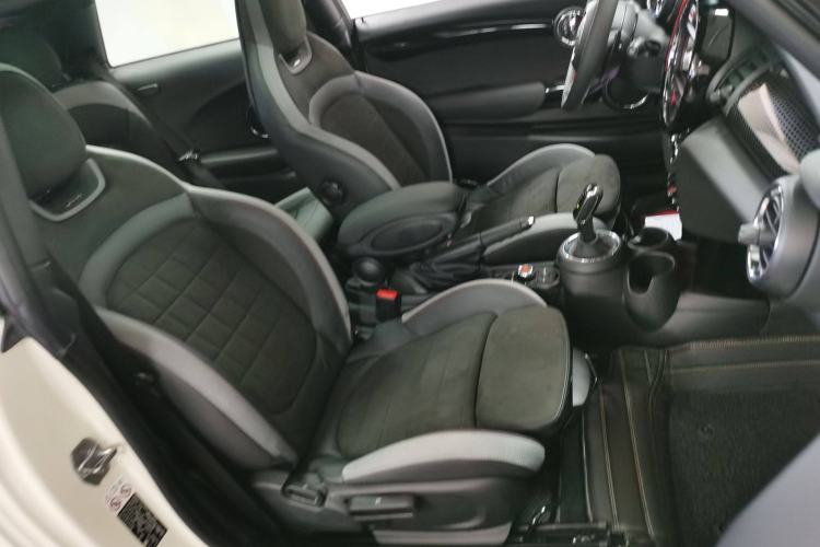 Used  MINI 2019 2.0T COOPER S Racing Driver
