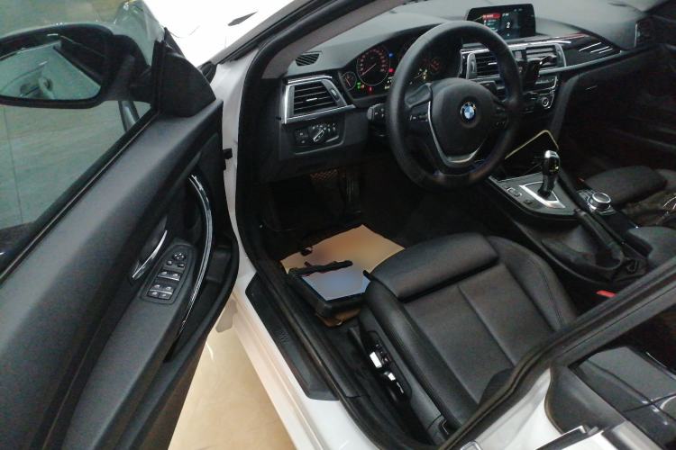 Used BMW 3 Series GT 2019 320i Sport Edition
