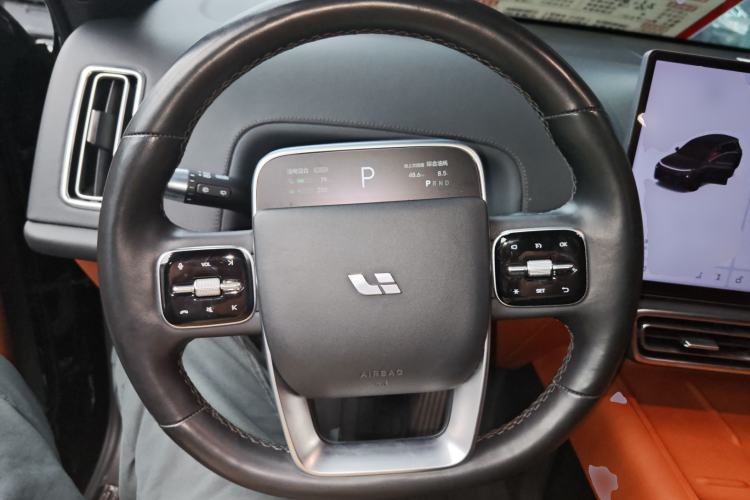 Used Li Auto L8 2023 Pro Model
