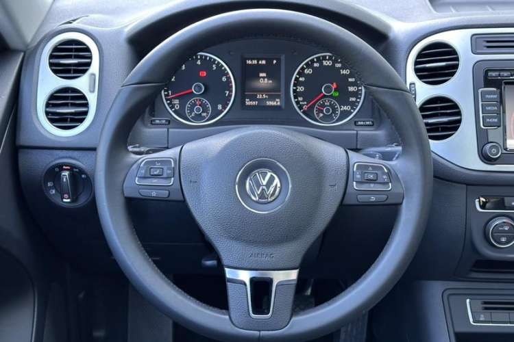 Used Volkswagen Tiguan 2015 1.8TSI Automatic Two-Wheel Drive Luxury Model
