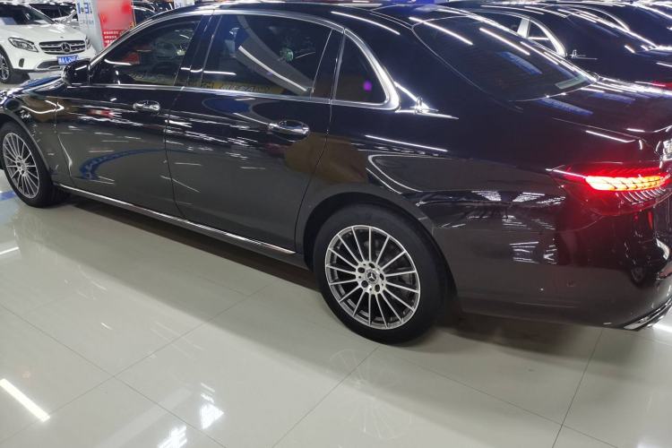Used Mercedes-Benz E-Class 2023 Facelift E 260 L
