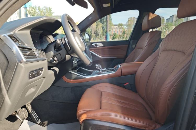 Used BMW X7 2022 xDrive40i Luxury M Sport Package
