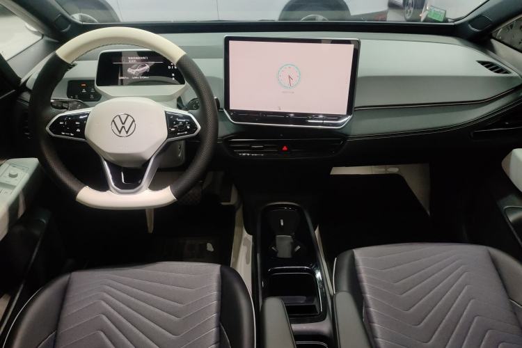 Used Volkswagen ID.3 2025 Smart Model Outstanding Oxygen Edition
