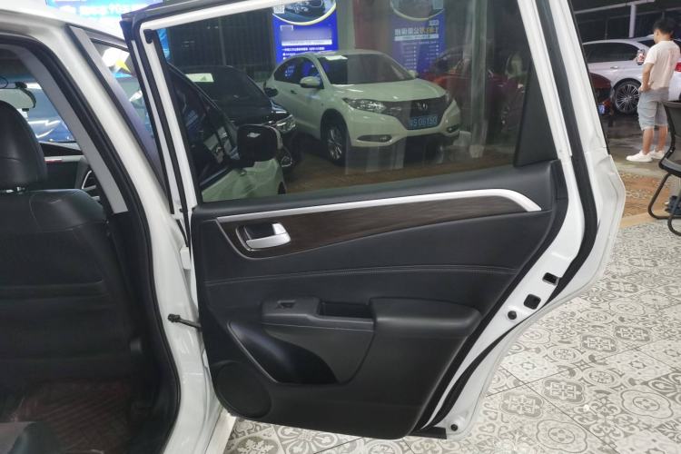 Used Honda Jade 2016 1.8L Automatic Comfort Elite Version 5 Seats