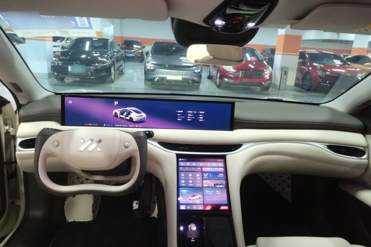 Used  L6 2024 Max Extended-Range Version
