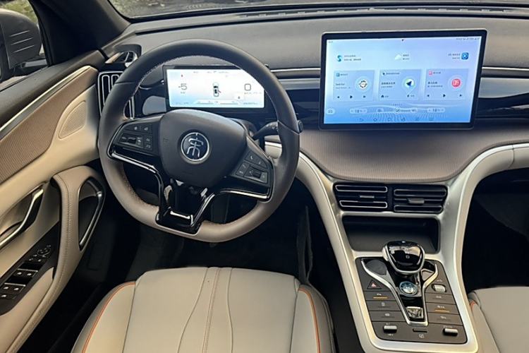 Used BYD Song Pro New Energy 2024 HONOR Edition DM-i 110KM Beyond Model
