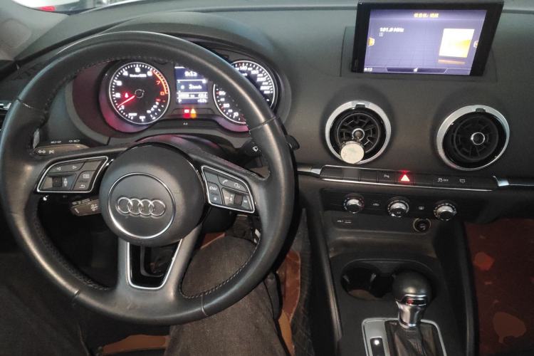 Used Audi A3 2020 Limousine 35 TFSI Fashion Edition China VI Emission Standard