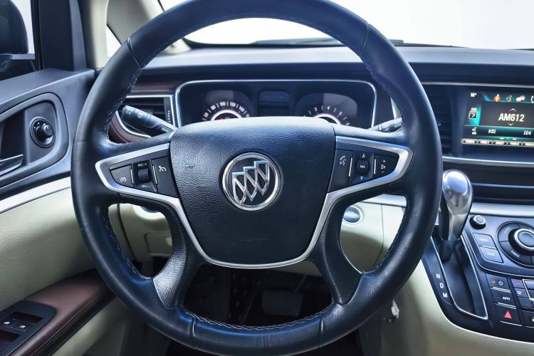 Used Buick GL8 2017 25S Luxury Version China V Standard
