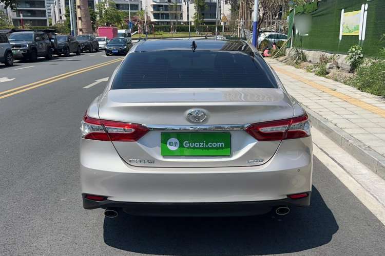 Used Toyota Camry 2021 2.5G Luxury Edition
