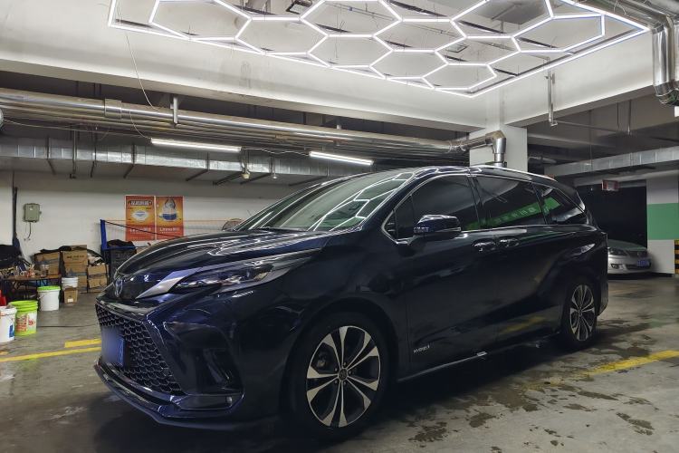 Used Toyota Granvia 2022 2.5L Hybrid Flagship Edition