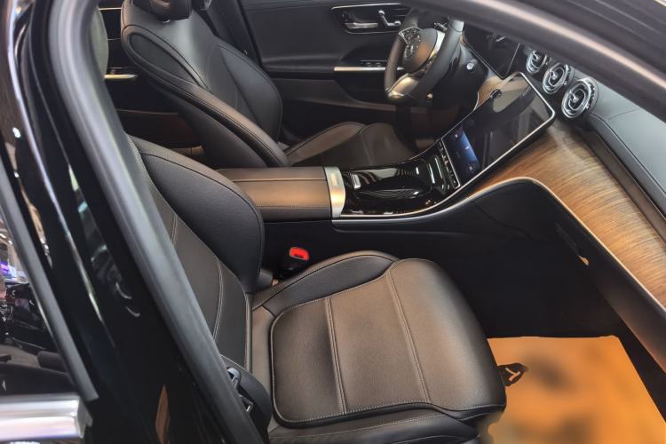 Used Mercedes-Benz C-Class 2024 Facelift C 260 L
