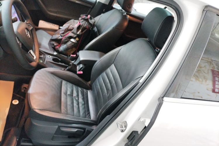 Used Skoda Octavia 2017 1.6L Automatic Smart Drive Edition
