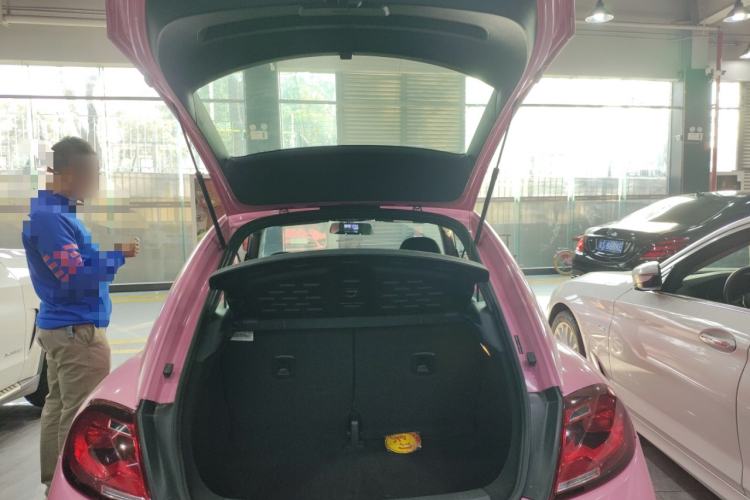 Used Volkswagen Beetle 2018 180TSI Yile Model
