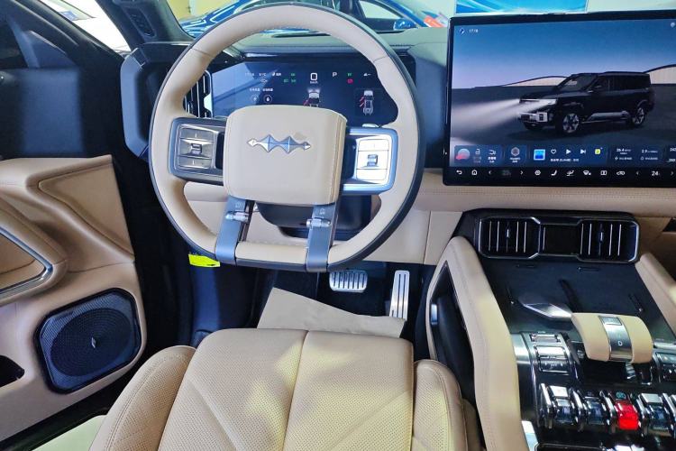 Used  Leopard 8 2025 Smart & Brave Flagship Edition 7 Seats
