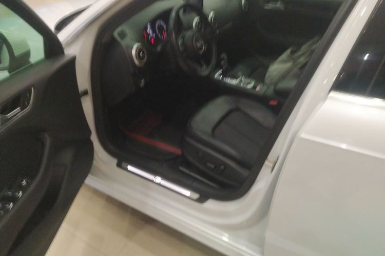 Used Audi A3 2019 Sportback 35 TFSI Fashion Edition China VI Emission Standard