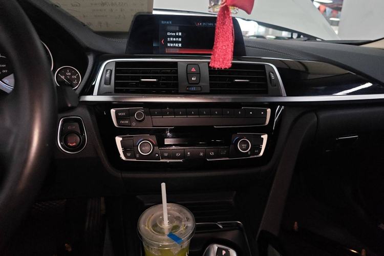 Used BMW 3 Series 2018 320Li Fashion Model
