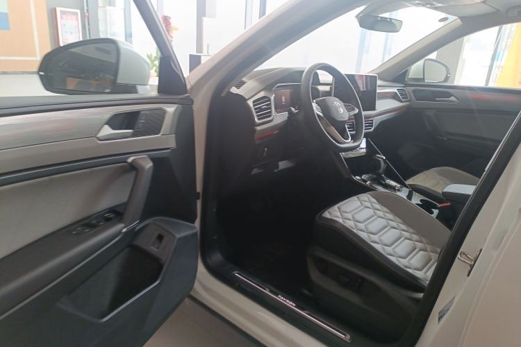 Used Volkswagen Tayron 2024 380TSI Four-Wheel Drive R-Line High-Energy Version
