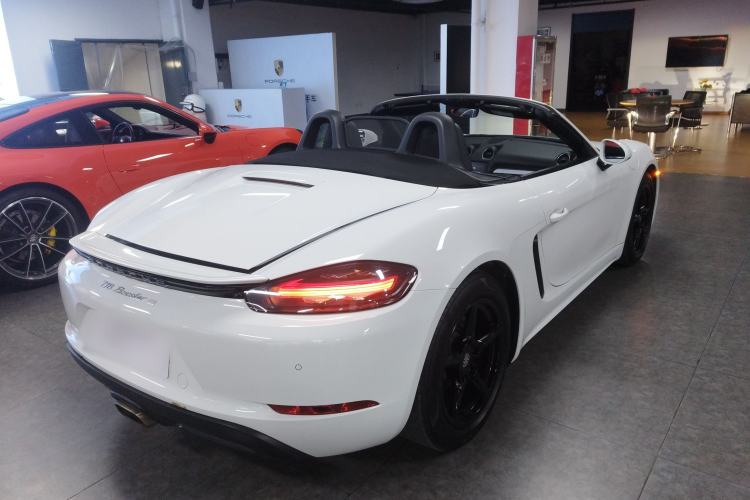 Used Porsche 718 2018 Boxster 2.0T
