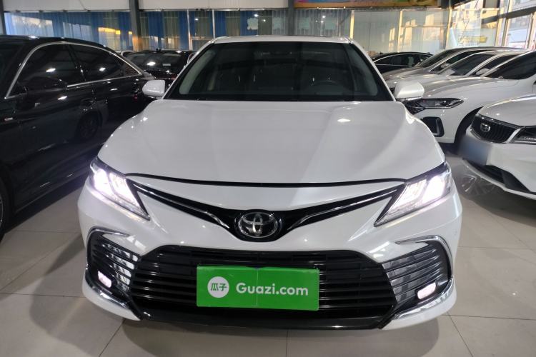 Used Toyota Camry 2021 2.0G Luxury Edition

