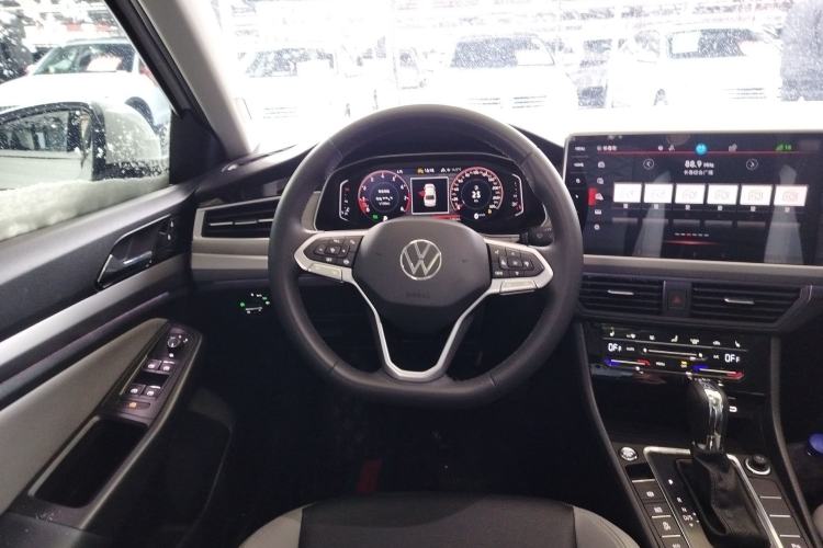 Used Volkswagen Bora 2023 300TSI DSG Prestige Edition
