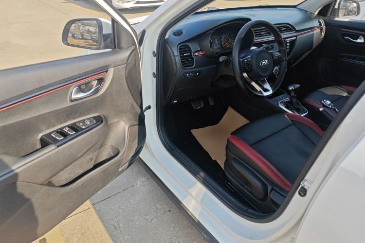 Used Kia KX Cross 2018 1.6L Automatic Dynamic Sunroof Version
