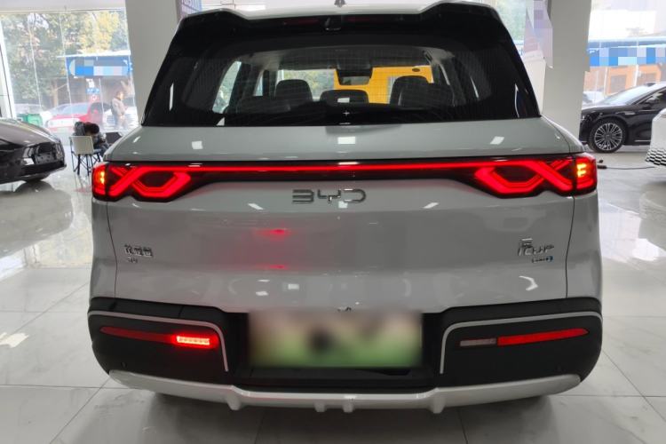 Used BYD Yuan UP 2025 Intelligent Driving Version 401 km Leading Edition
