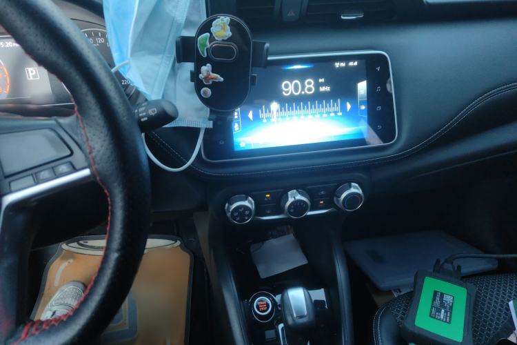 Used Nissan Kicks 2018 1.5L CVT Smart Connect Luxury Edition
