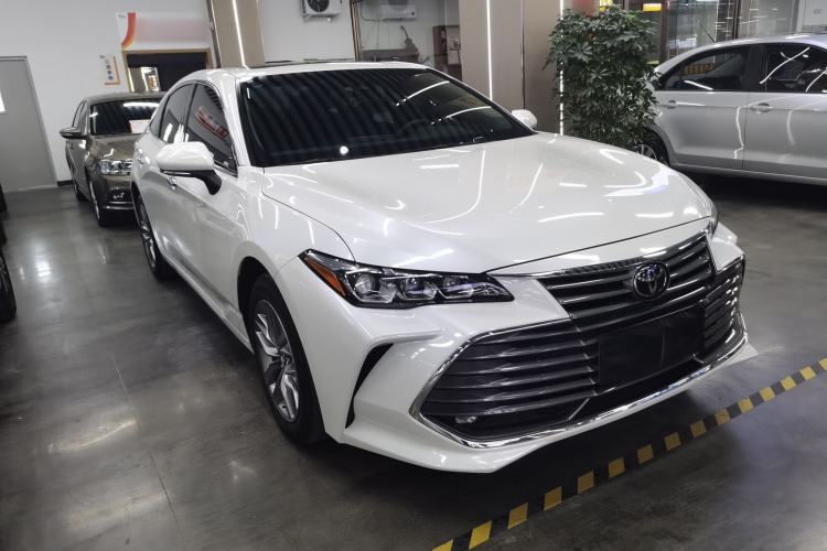 Used Toyota Avalon 2019 2.0L Luxury Edition China VI Standard