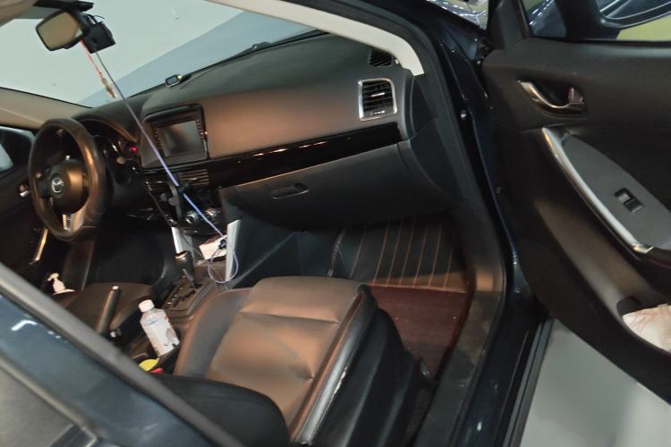 Used Mazda CX-5 2013 2.5L Automatic 4x4 Luxury Version
