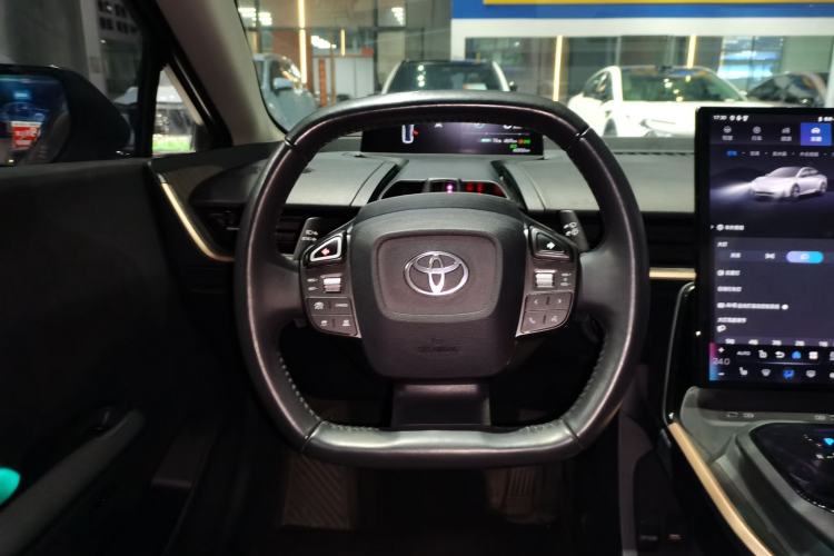 Used Toyota bZ3 2023 616 km Long-Range Premium
