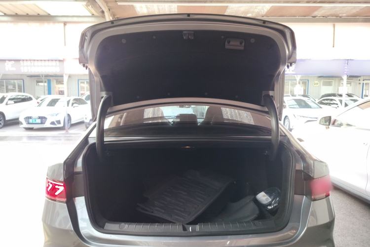 Used BYD Qin PLUS 2024 HONOR Edition DM-i 55KM Leading Model