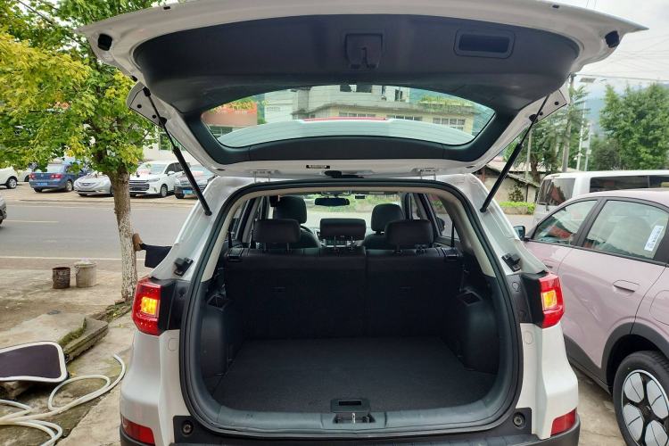 Used Changan CS75 2017 Shangku Edition 1.5T Manual ZhiXiang Model
